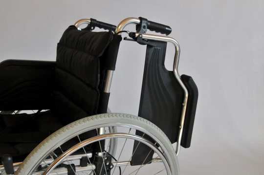 Кресло-коляска инвалидная механическая FS 908 LJ (41 см) колеса пневмо - 10